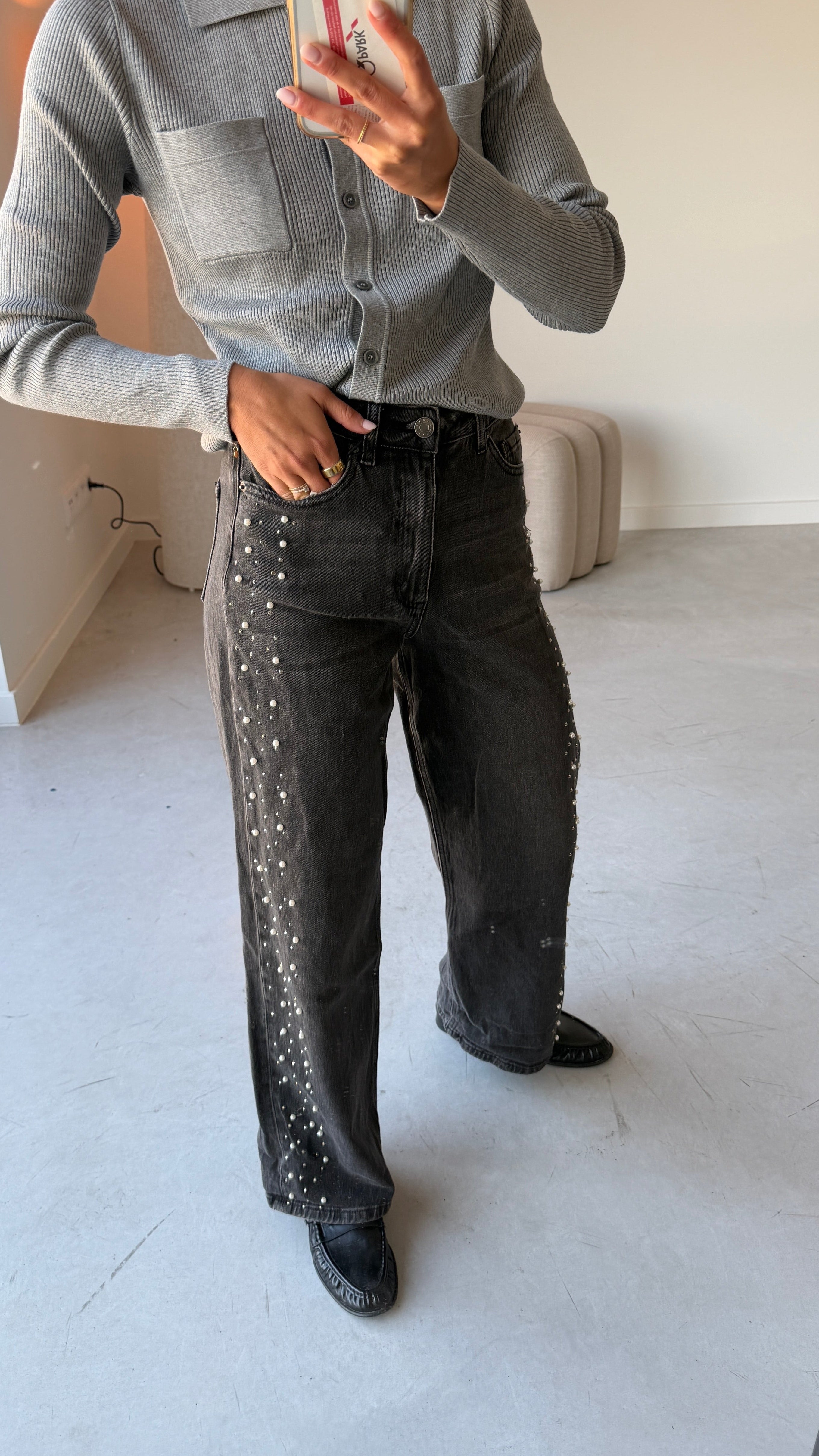 KApetra jeans