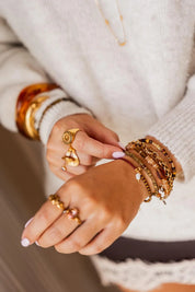 Oxblood bracelet gold