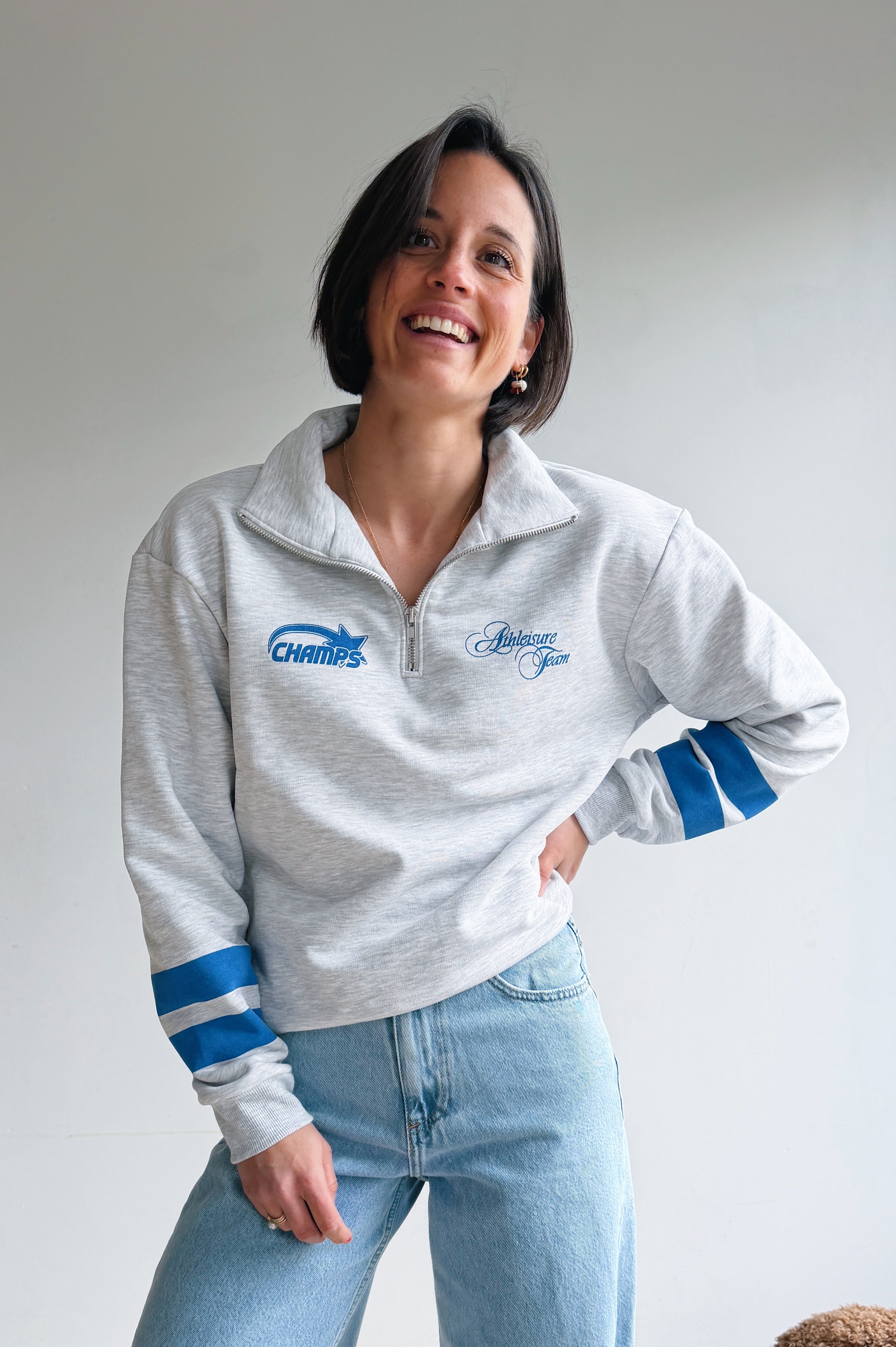 Logo stripes zip sweater