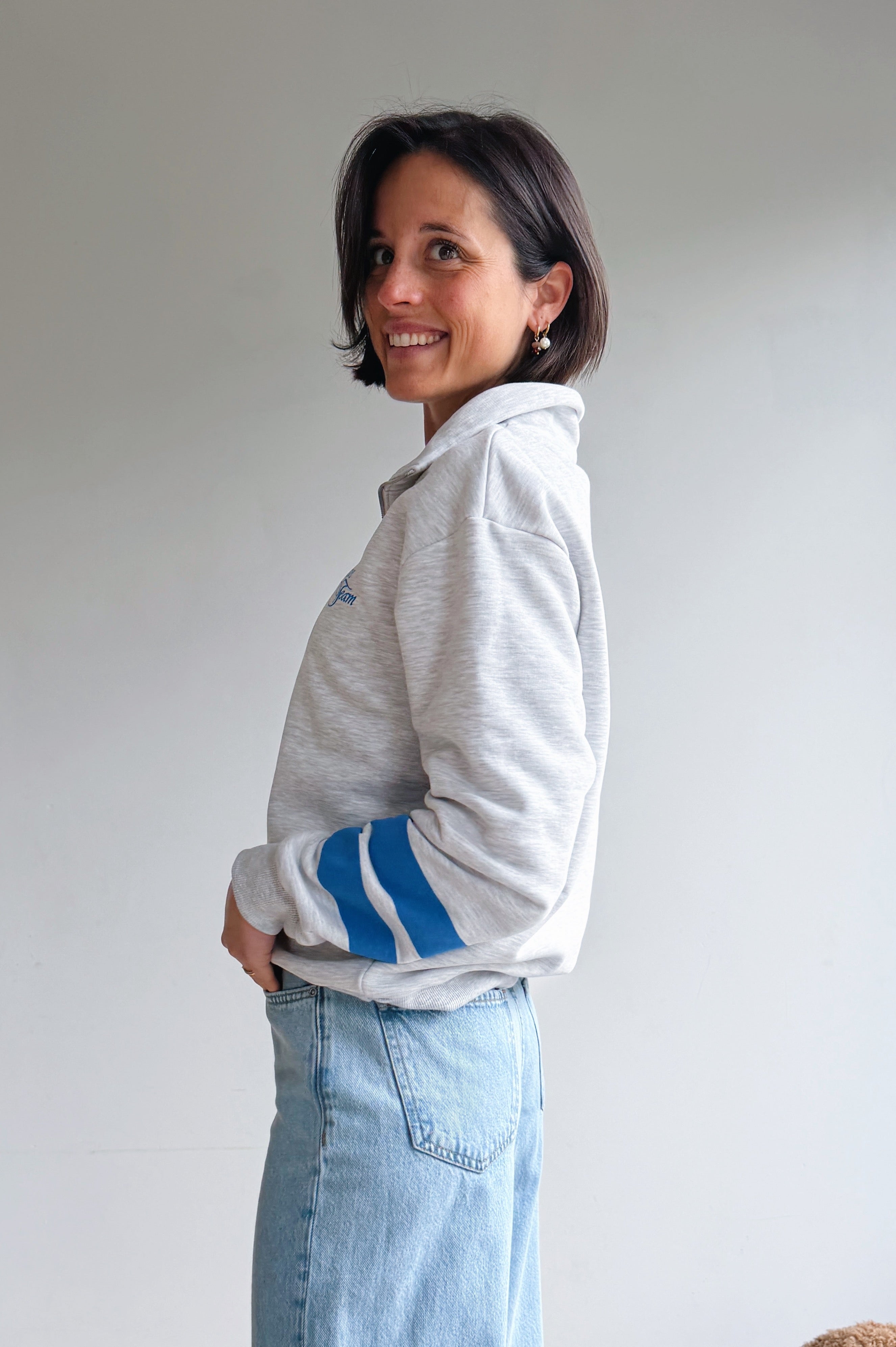 Logo stripes zip sweater