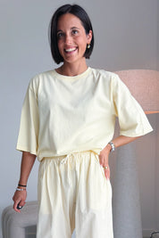 T-shirt chill but glam
