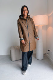 Avan regenjas camel
