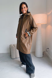 Avan regenjas camel