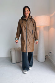 Avan regenjas camel
