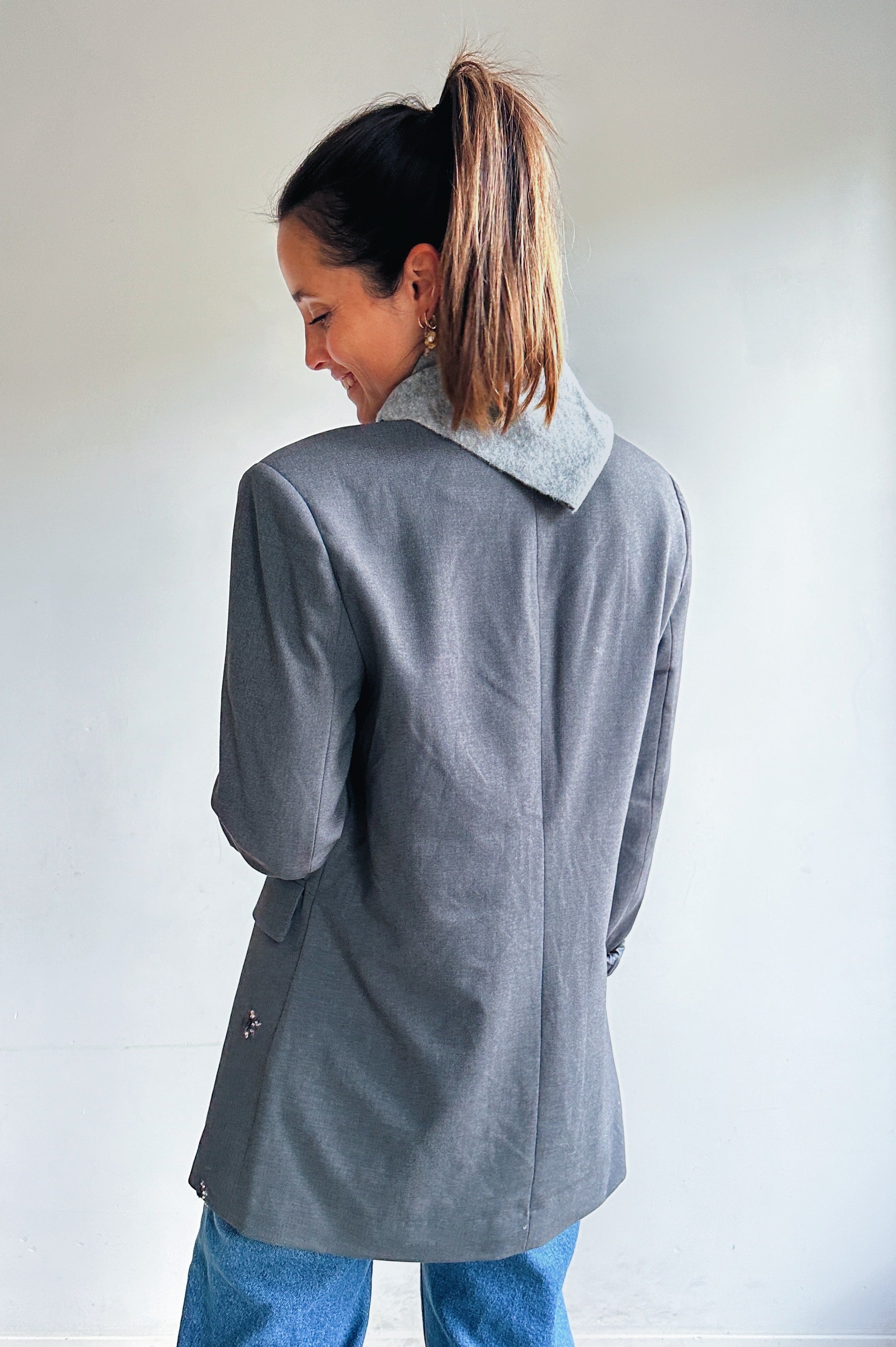 Ellis sjaaltje grijs