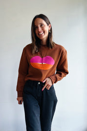 Lip sweater