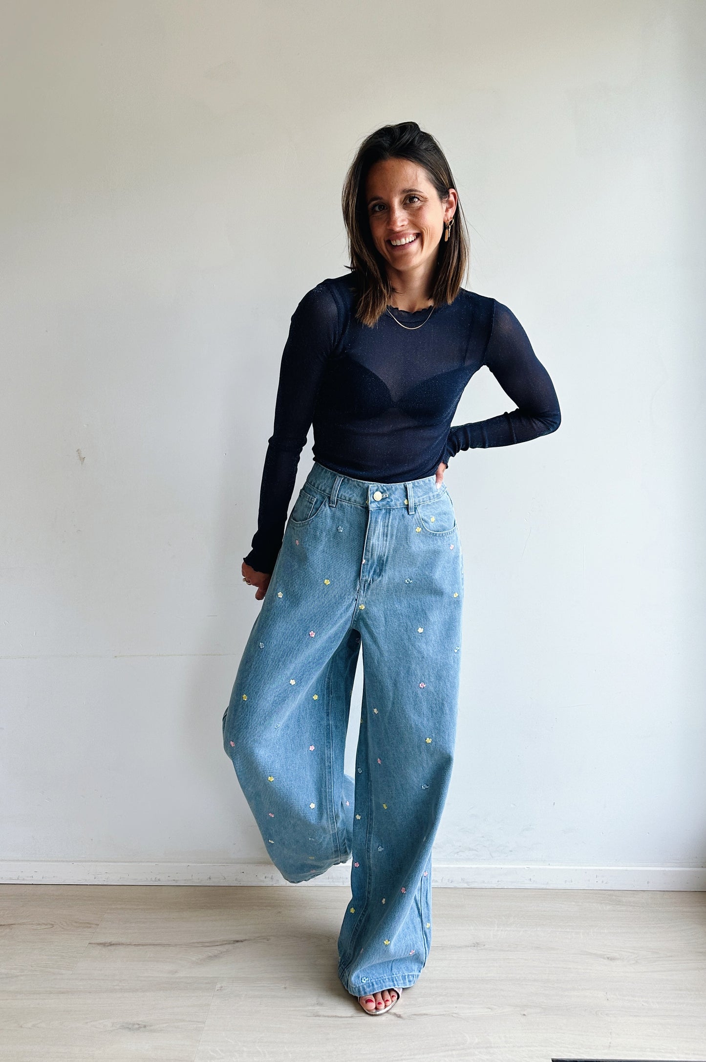 Markhild mesh top