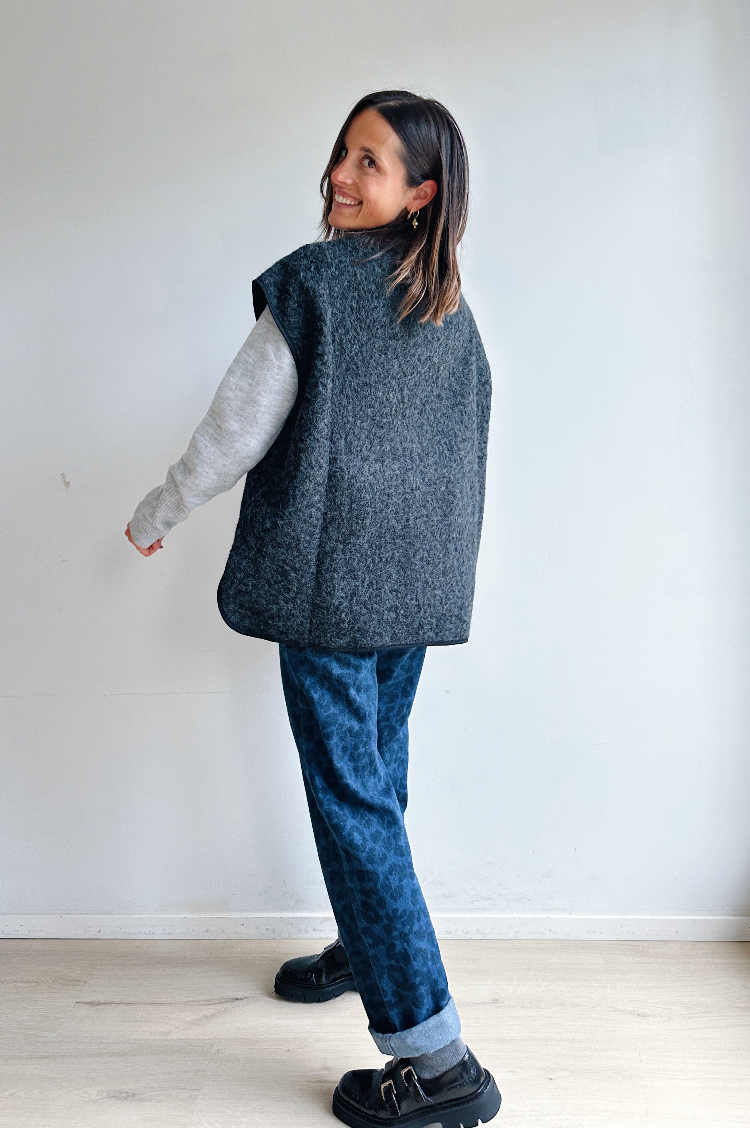 Amber vest