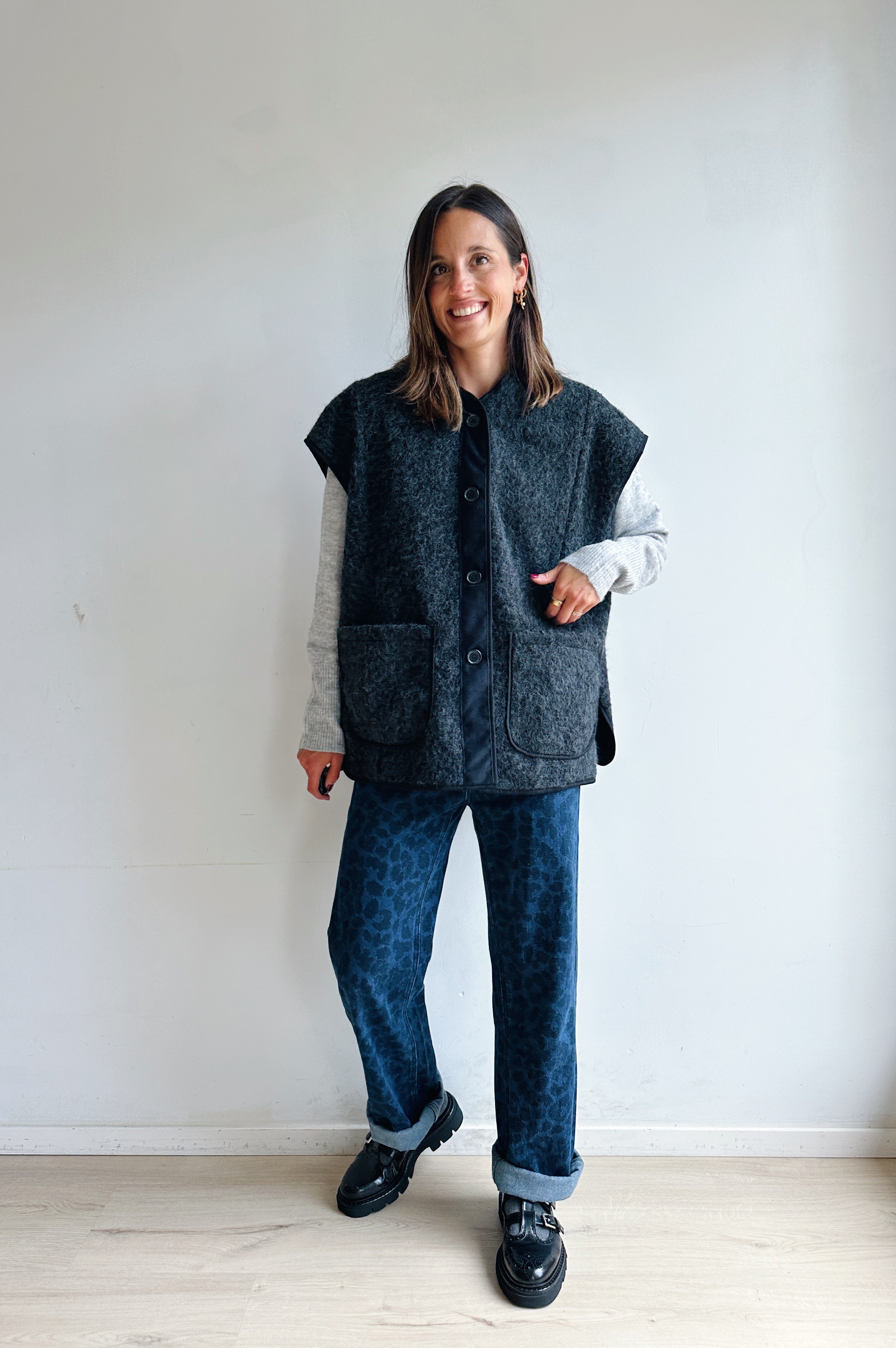 Amber vest