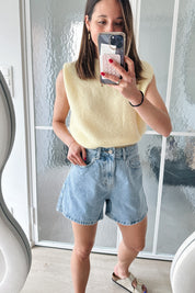 Lilly short