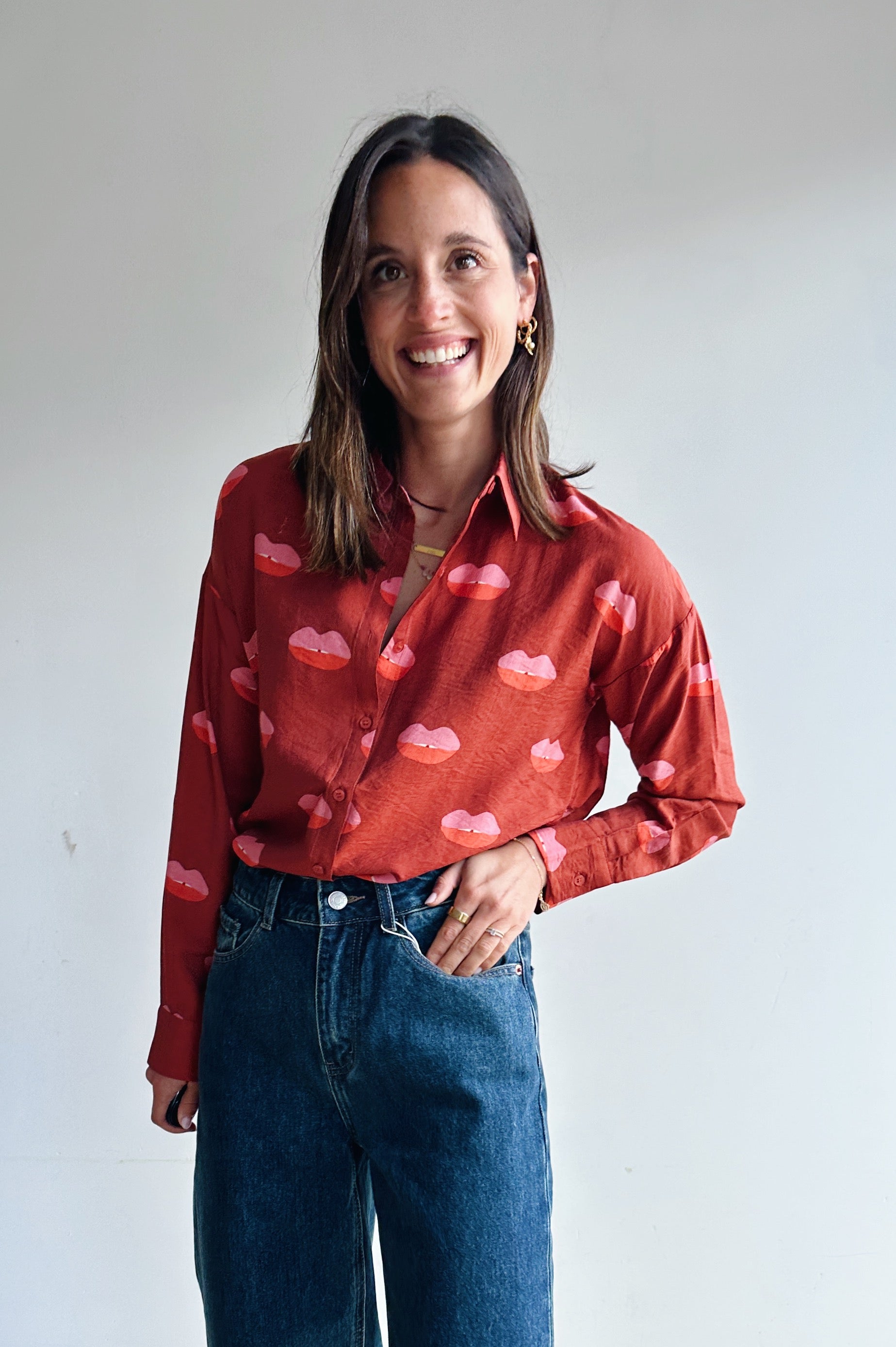 Kiss blouse