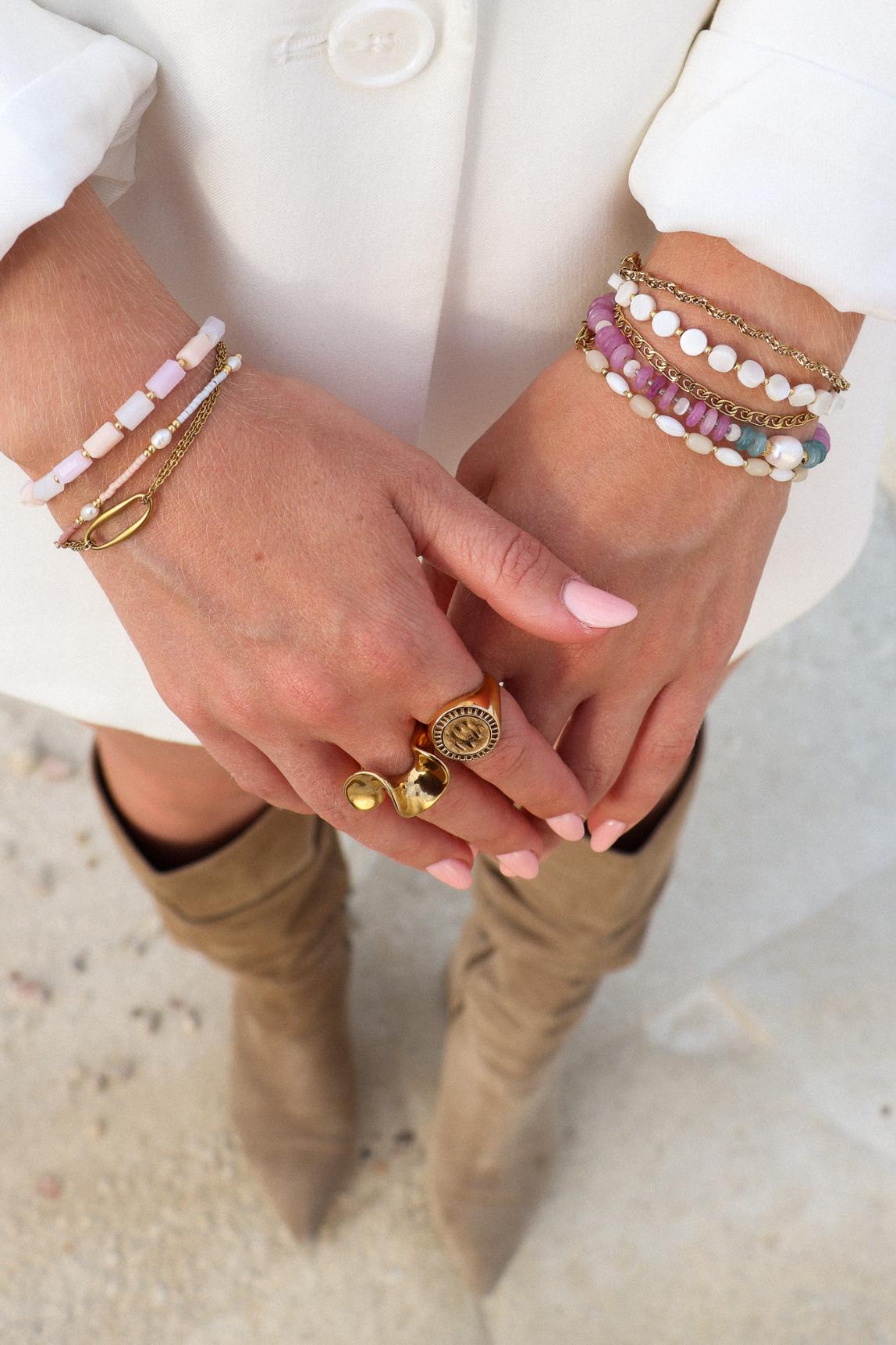Daisy bracelet