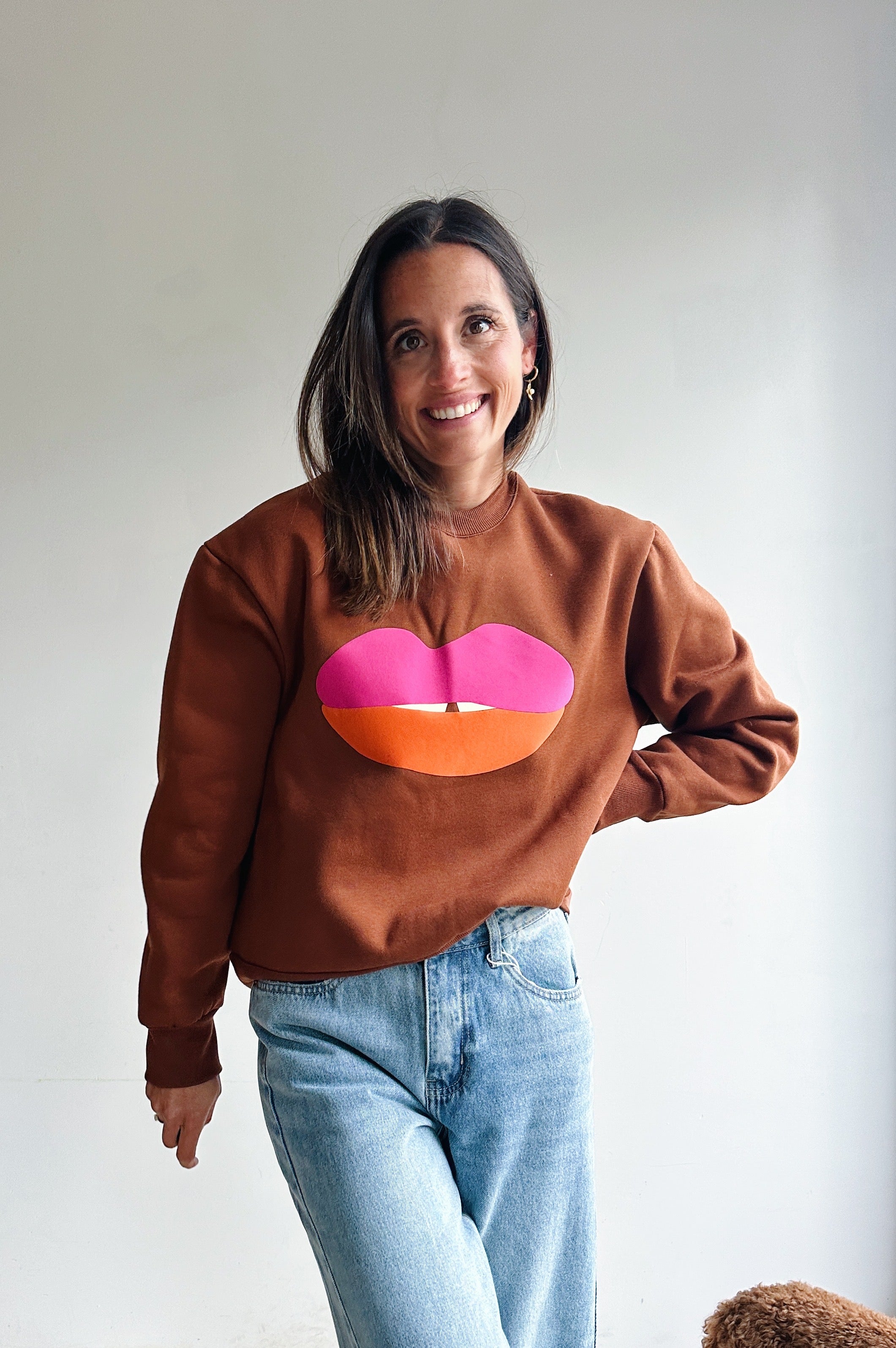 Lip sweater