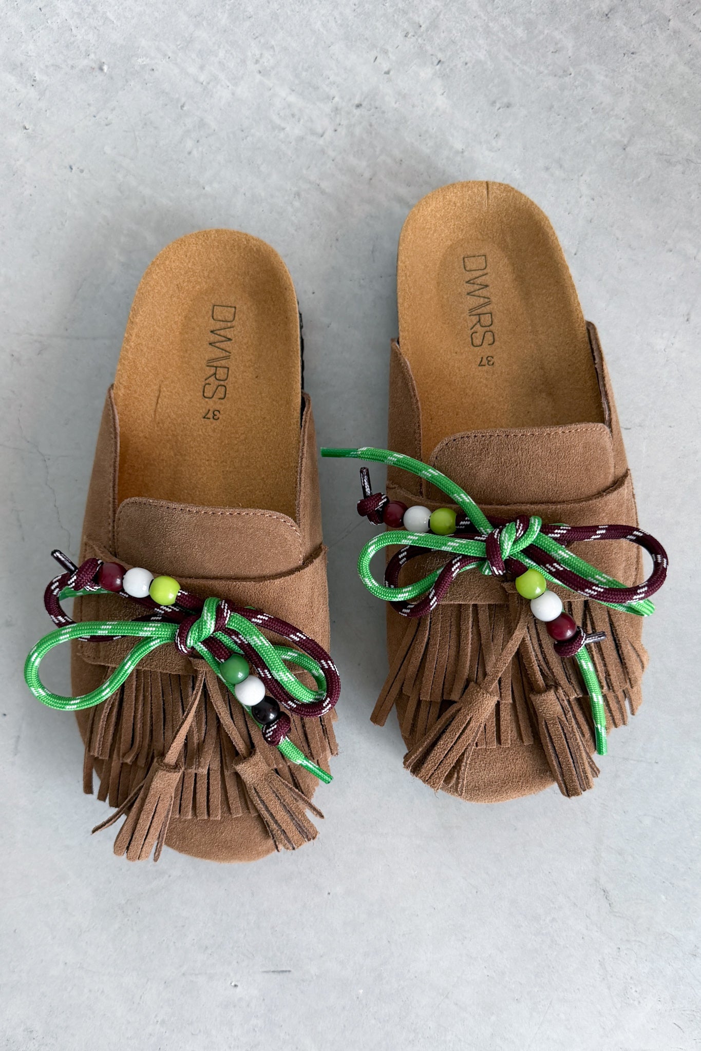 Sakai suede clog camel