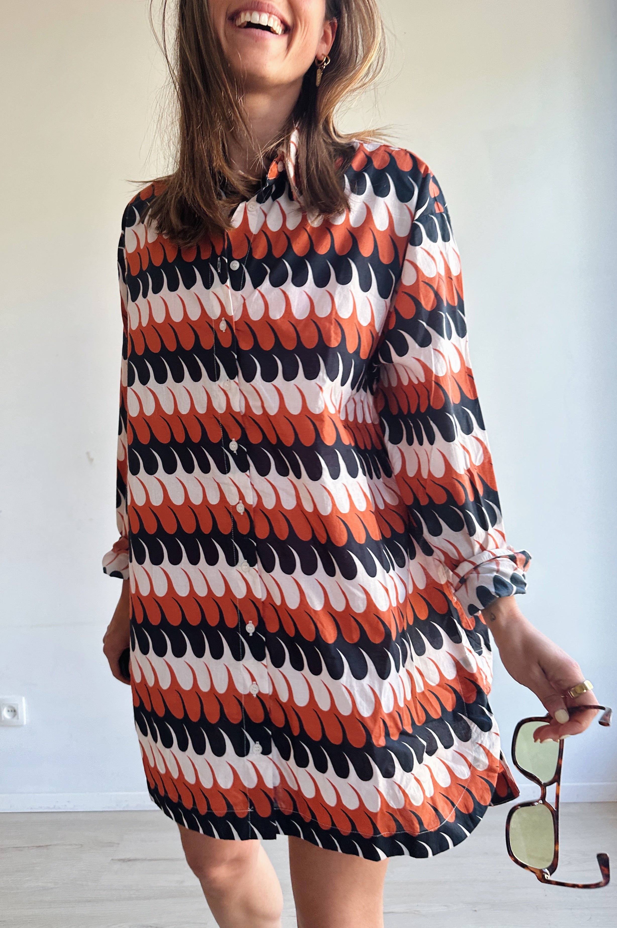 Levanta beach shirt