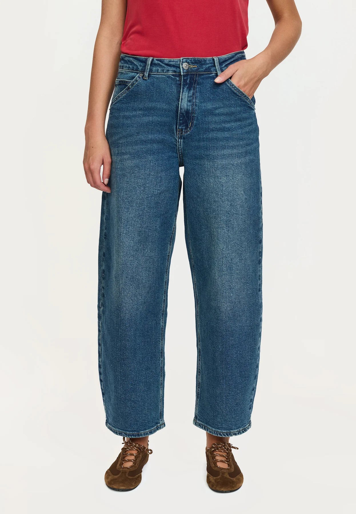 Amelie cropped barrel jeans