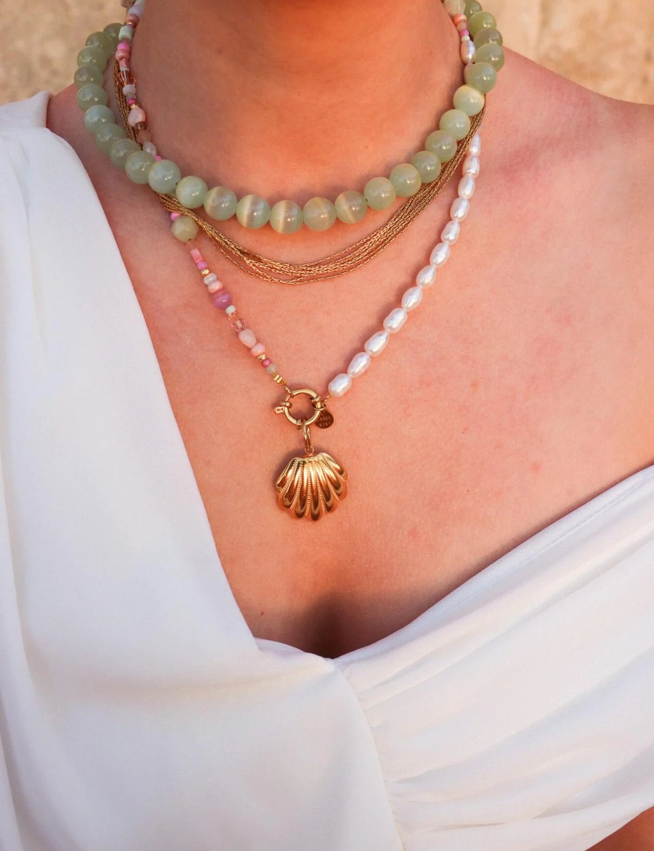 sea-of-gold-necklace-gold-1.webp
